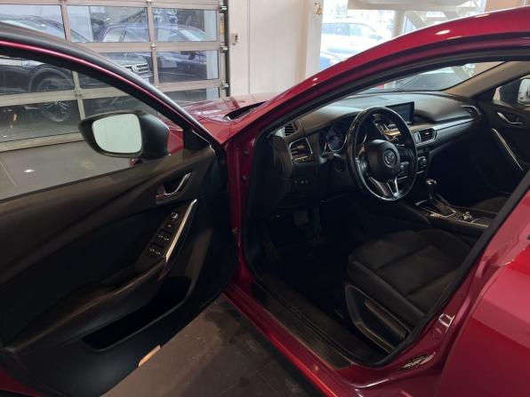Mazda 6 III (GJ) Рестайлинг с пробегом 2016 года, цена 1 800 400 рублей, 120676 км, седан, Автокод Объявления