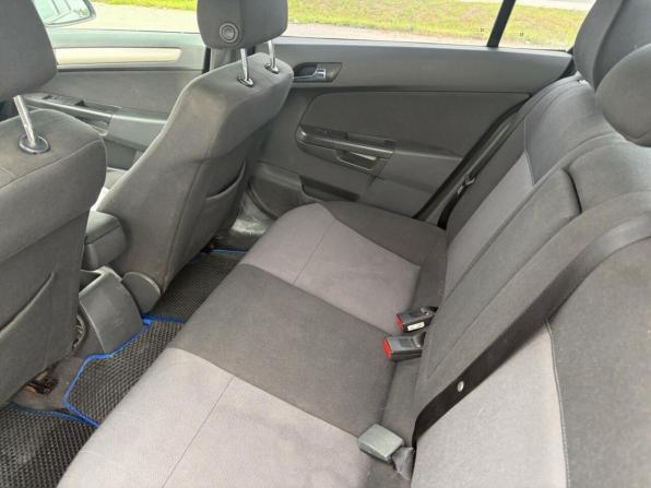 Opel Astra H Рестайлинг с пробегом 2008 года, цена 445 000 рублей, 203922 км, седан, Автокод Объявления