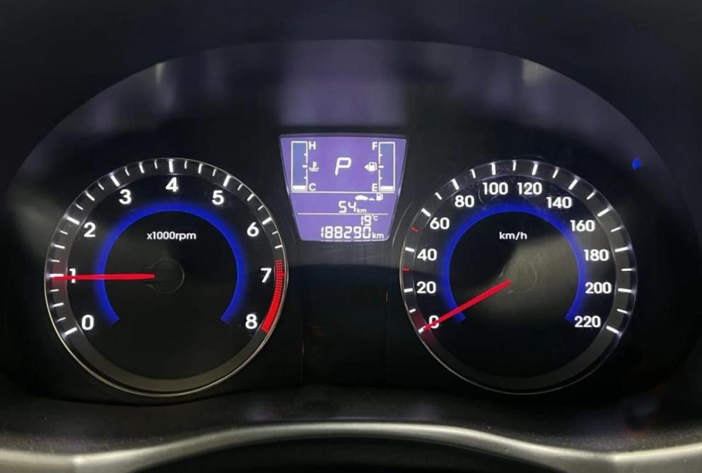 Hyundai Solaris I Рестайлинг Нижний Новгород  - изображение 18