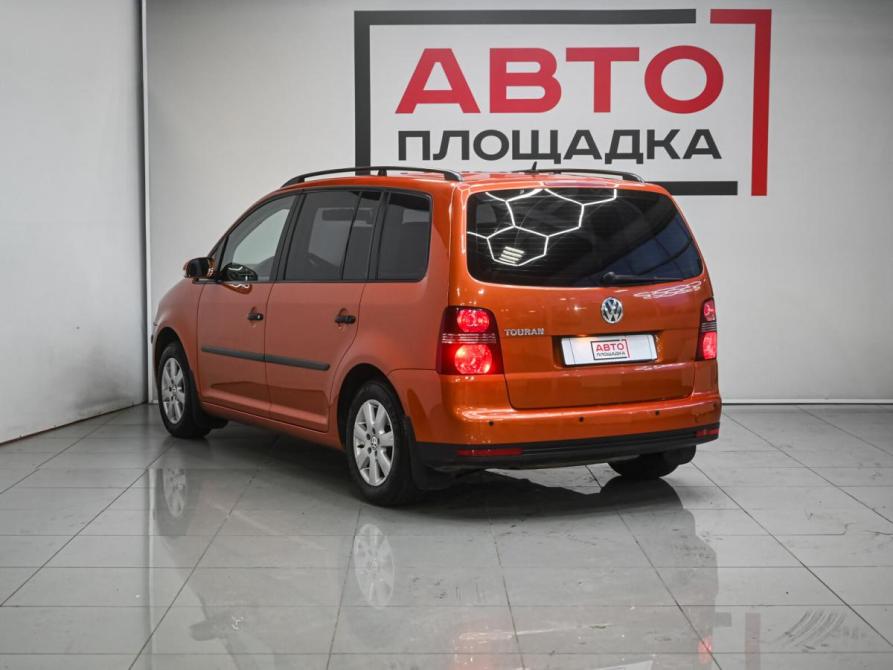 Volkswagen Touran I Рестайлинг Челябинск  - изображение 6