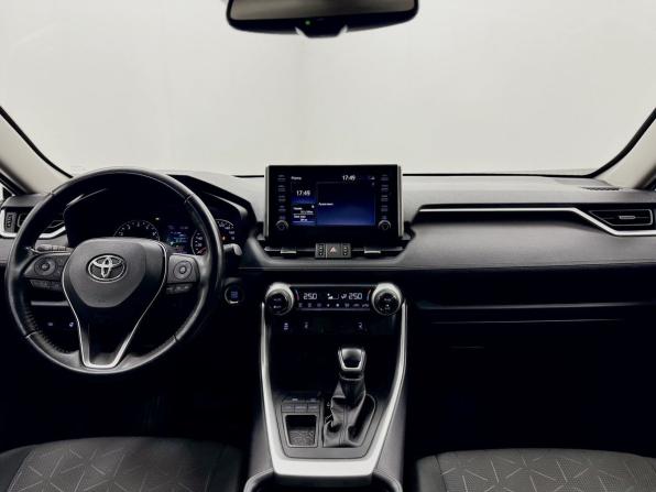 Toyota RAV4 V (XA50) с пробегом 2021 года, цена 3 289 000 рублей, 52636 км, внедорожник, Автокод Объявления