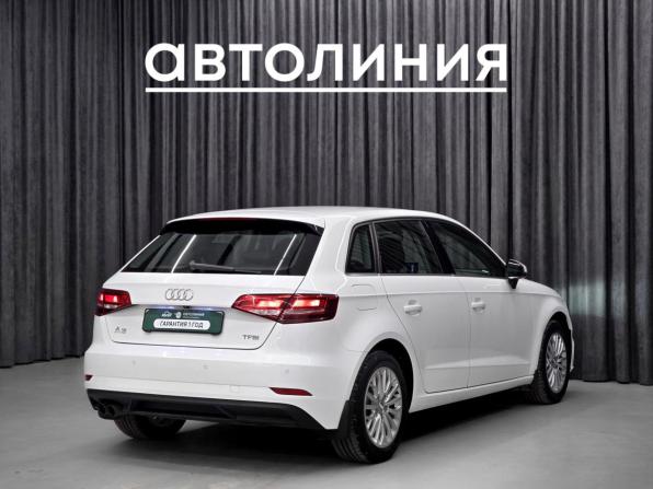 Audi A3 III (8V) с пробегом 2016 года, цена 1 549 000 рублей, 120000 км, хэтчбек, Автокод Объявления