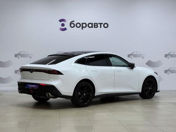 Changan UNI-V I с пробегом 2023 года, цена 1 990 000 рублей, 84007 км, лифтбек, Автокод Объявления