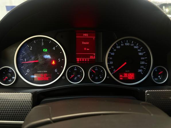 Volkswagen Touareg I Рестайлинг с пробегом 2007 года, цена 840 000 рублей, 391259 км, внедорожник, Автокод Объявления