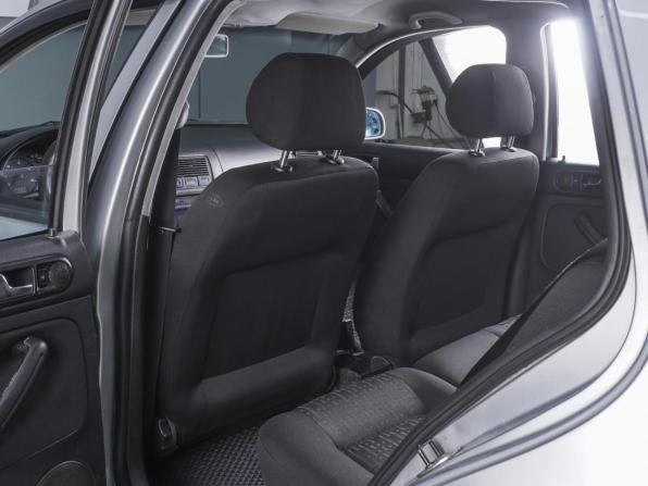 Volkswagen Golf IV с пробегом 2003 года, цена 380 000 рублей, 441825 км, хэтчбек, Автокод Объявления