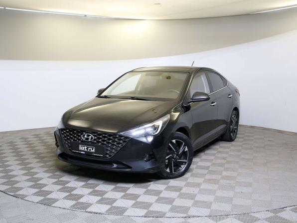 Hyundai Solaris II Рестайлинг с пробегом 2021 года, цена 1 799 000 рублей, 54000 км, седан, Автокод Объявления