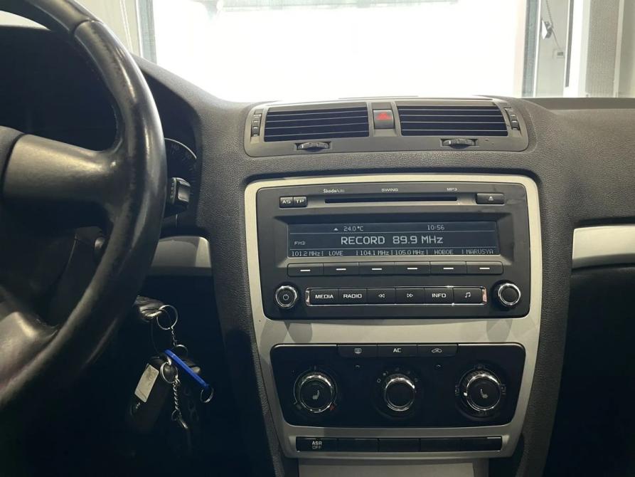Skoda Octavia II (A5) Рестайлинг Москва  - изображение 16