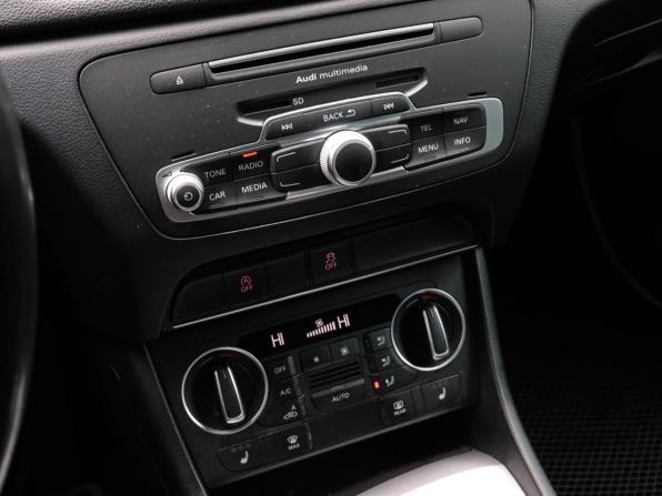 Audi Q3 I (8U) Рестайлинг с пробегом 2015 года, цена 1 747 000 рублей, 181390 км, внедорожник, Автокод Объявления