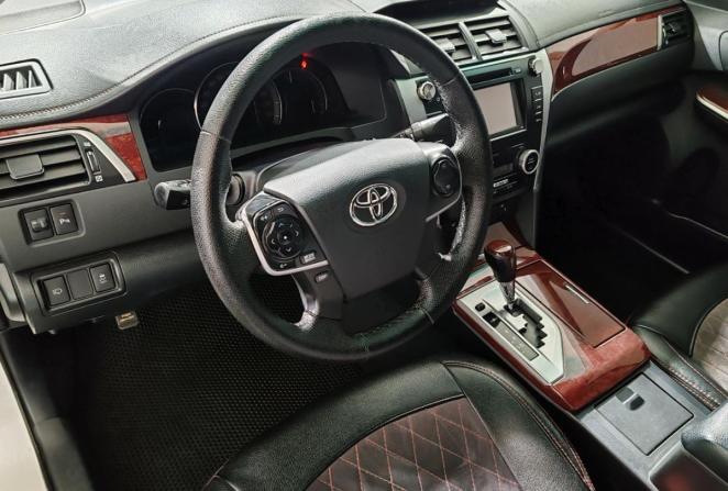 Toyota Camry VII (XV50) Рестайлинг с пробегом 2014 года, цена 1 620 000 рублей, 194954 км, седан, Автокод Объявления