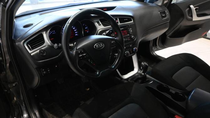 Kia Ceed II с пробегом 2013 года, цена 920 000 рублей, 155019 км, хэтчбек, Автокод Объявления