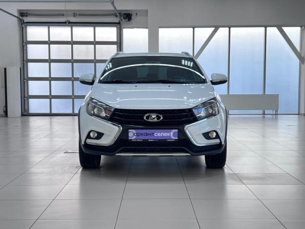 Lada (ВАЗ) Vesta I с пробегом 2018 года, цена 1 050 000 рублей, 130000 км, универсал, Автокод Объявления