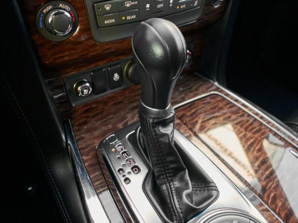 Nissan Patrol VI (Y62) с пробегом 2012 года, цена 2 300 000 рублей, 265289 км, внедорожник, Автокод Объявления