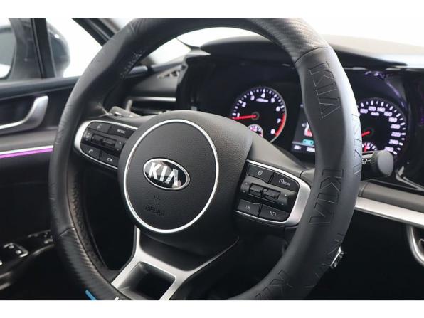 Kia K5 III с пробегом 2021 года, цена 2 499 000 рублей, 32494 км, седан, Автокод Объявления