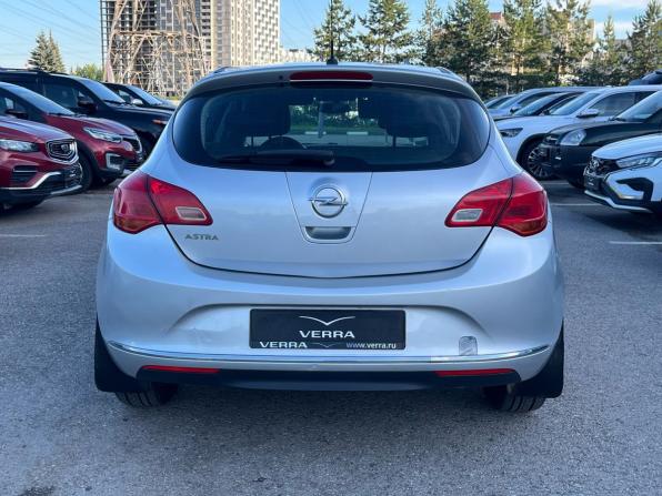 Opel Astra J с пробегом 2012 года, цена 640 000 рублей, 119701 км, хэтчбек, Автокод Объявления