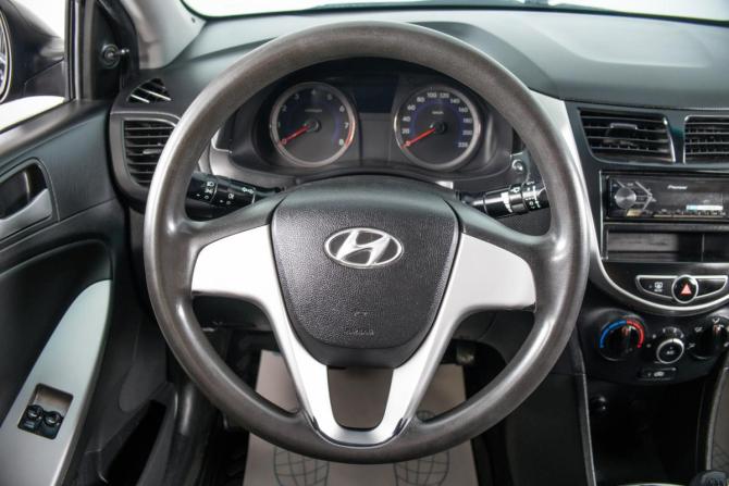 Hyundai Solaris I с пробегом 2014 года, цена 649 000 рублей, 222222 км, седан, Автокод Объявления