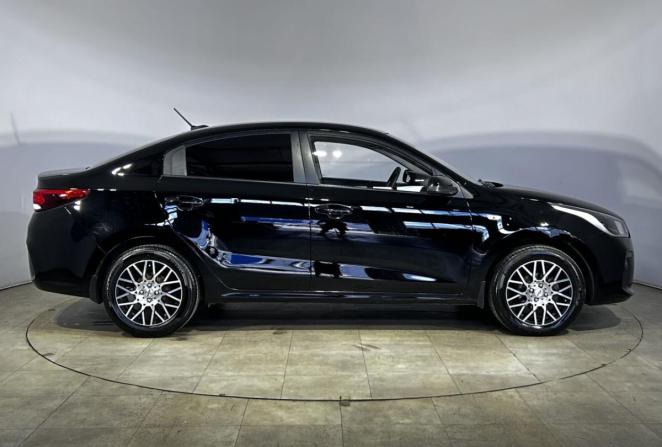 Kia Rio IV с пробегом 2018 года, цена 1 320 000 рублей, 127775 км, седан, Автокод Объявления