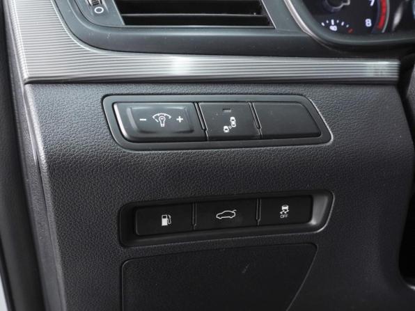Hyundai Sonata VII (LF) Рестайлинг с пробегом 2017 года, цена 2 170 000 рублей, 159461 км, седан, Автокод Объявления