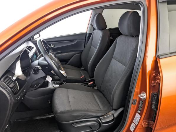 Kia Rio IV Рестайлинг с пробегом 2021 года, цена 1 650 000 рублей, 106603 км, хэтчбек, Автокод Объявления