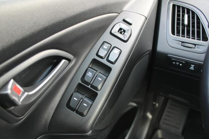 Hyundai ix35 I Рестайлинг с пробегом 2014 года, цена 1 460 000 рублей, 96000 км, внедорожник, Автокод Объявления