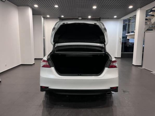 Toyota Camry VIII (XV70) Рестайлинг с пробегом 2021 года, цена 3 290 000 рублей, 97151 км, седан, Автокод Объявления