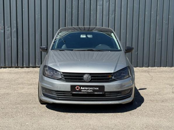 Volkswagen Polo V Рестайлинг с пробегом 2018 года, цена 938 000 рублей, 231575 км, седан, Автокод Объявления