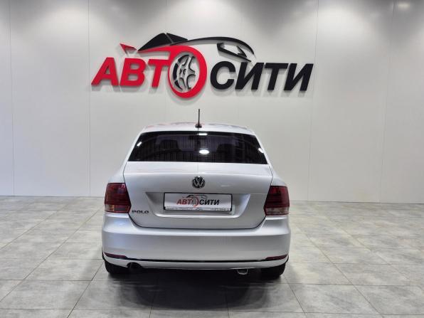 Volkswagen Polo V Рестайлинг с пробегом 2019 года, цена 1 396 000 рублей, 73000 км, седан, Автокод Объявления