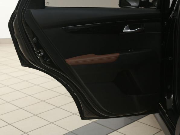 Kia Sportage V с пробегом 2022 года, цена 2 991 000 рублей, 43800 км, внедорожник, Автокод Объявления