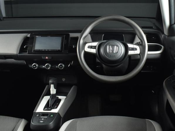 Honda Fit IV с пробегом 2022 года, цена 1 229 995 рублей, 128556 км, хэтчбек, Автокод Объявления