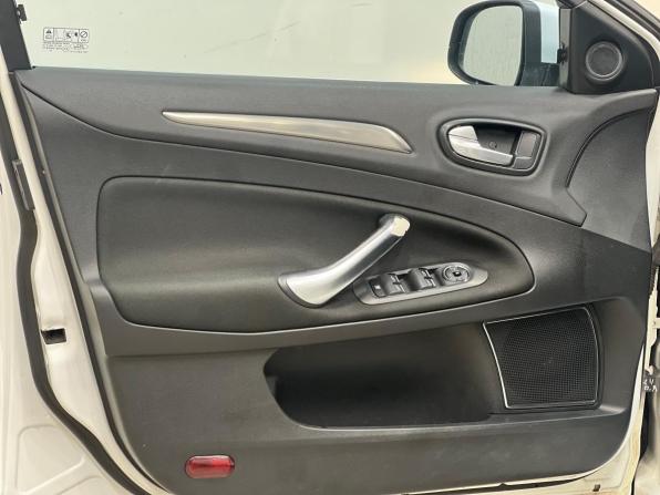 Ford Mondeo IV с пробегом 2010 года, цена 550 000 рублей, 210000 км, седан, Автокод Объявления