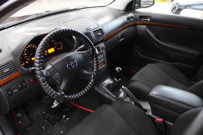 Toyota Avensis II Рестайлинг с пробегом 2006 года, цена 796 000 рублей, 223000 км, седан, Автокод Объявления