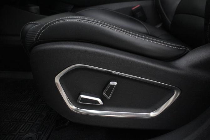 Geely Atlas Pro с пробегом 2024 года, цена 2 300 000 рублей, 34506 км, внедорожник, Автокод Объявления