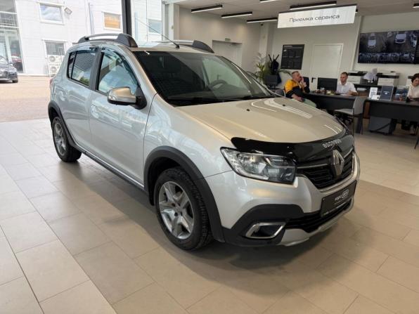 Renault Sandero II Рестайлинг с пробегом 2019 года, цена 989 000 рублей, 132483 км, хэтчбек, Автокод Объявления