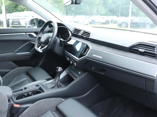 Audi Q3 II (F3) с пробегом 2022 года, цена 4 280 000 рублей, 53520 км, внедорожник, Автокод Объявления