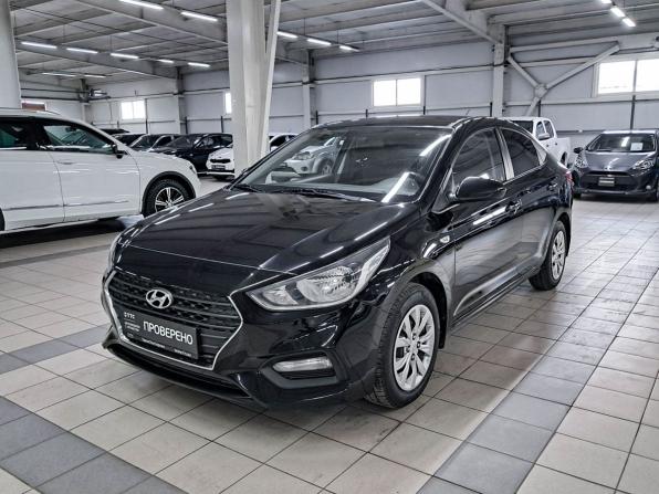 Hyundai Solaris II с пробегом 2017 года, цена 825 000 рублей, 239885 км, седан, Автокод Объявления