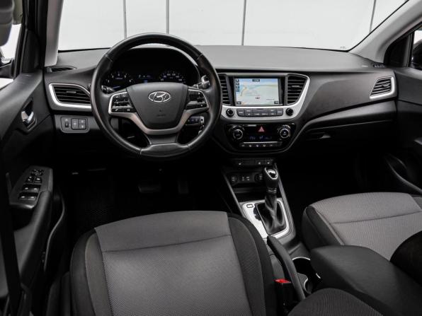 Hyundai Solaris II с пробегом 2017 года, цена 1 428 000 рублей, 97880 км, седан, Автокод Объявления