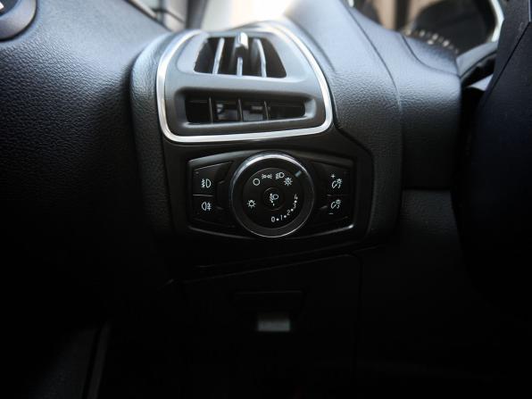 Ford Focus III с пробегом 2015 года, цена 787 000 рублей, 206721 км, хэтчбек, Автокод Объявления