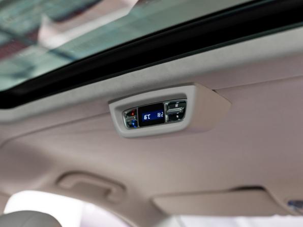 Новый Mercedes-Benz V-Класс III (W447) Рестайлинг 2 2025 года, цена 12 850 000 рублей, минивэн, Автокод Объявления