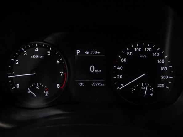 Hyundai Solaris II с пробегом 2019 года, цена 1 239 000 рублей, 95774 км, седан, Автокод Объявления