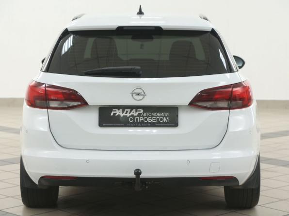 Opel Astra K с пробегом 2018 года, цена 1 099 000 рублей, 229500 км, универсал, Автокод Объявления