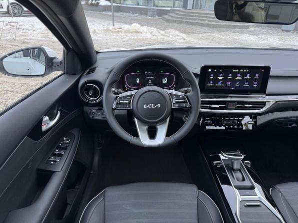 Новый Kia K3 II (China Market) Рестайлинг 2025 года, цена 2 800 000 рублей, седан, Автокод Объявления