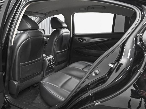 Infiniti Q50 I Рестайлинг с пробегом 2018 года, цена 2 240 000 рублей, 78826 км, седан, Автокод Объявления
