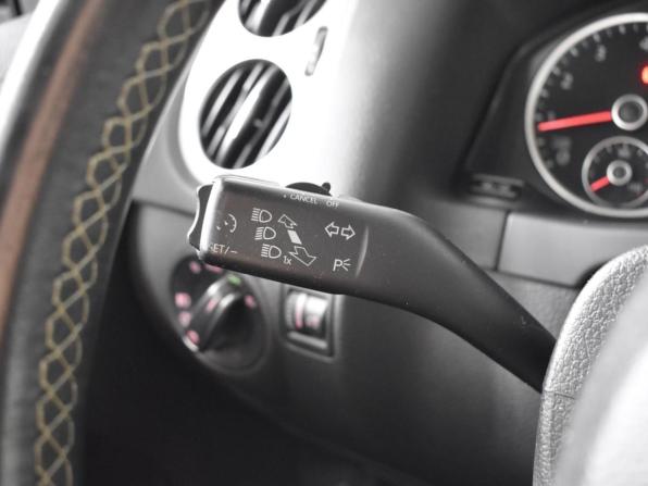 Volkswagen Tiguan I Рестайлинг с пробегом 2016 года, цена 1 296 200 рублей, 150285 км, внедорожник, Автокод Объявления