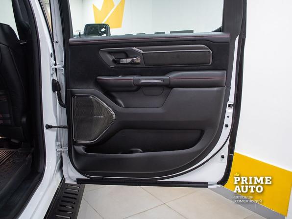 Ram 1500 V Рестайлинг с пробегом 2025 года, цена 10 999 000 рублей, 42 км, offers.body_type.unknown, Автокод Объявления