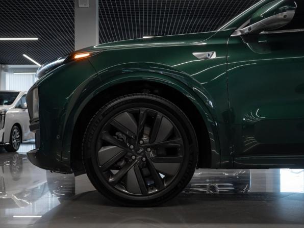 Li Auto (Lixiang) L9 I с пробегом 2023 года, цена 5 700 000 рублей, 30551 км, внедорожник, Автокод Объявления