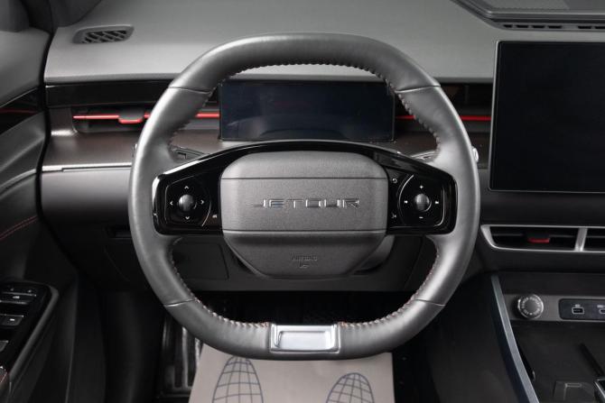 JETOUR DASHING I с пробегом 2024 года, цена 1 759 000 рублей, 84800 км, внедорожник, Автокод Объявления