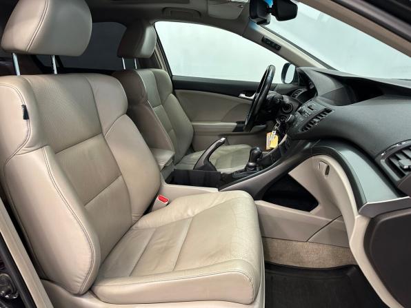 Honda Accord VIII Рестайлинг с пробегом 2011 года, цена 1 430 000 рублей, 192831 км, седан, Автокод Объявления