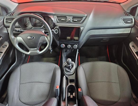 Kia Rio III Рестайлинг с пробегом 2015 года, цена 1 035 000 рублей, 132000 км, седан, Автокод Объявления