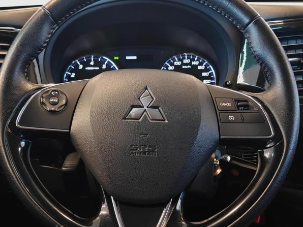 Mitsubishi Outlander III Рестайлинг 3 с пробегом 2019 года, цена 1 845 000 рублей, 90271 км, внедорожник, Автокод Объявления