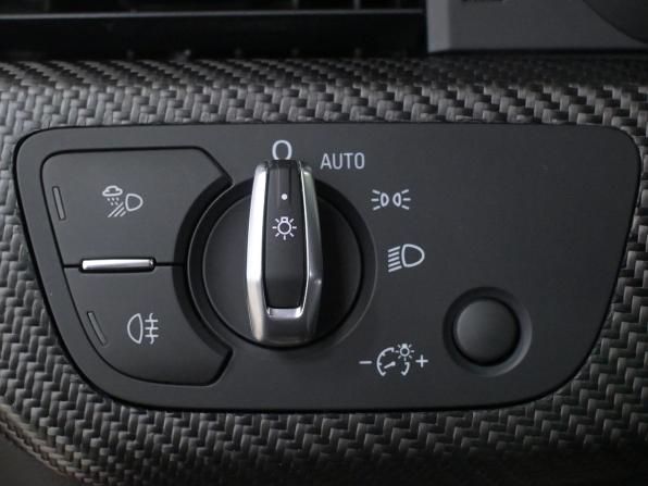 Audi A4 V (B9) Рестайлинг с пробегом 2019 года, цена 3 690 000 рублей, 121604 км, универсал, Автокод Объявления