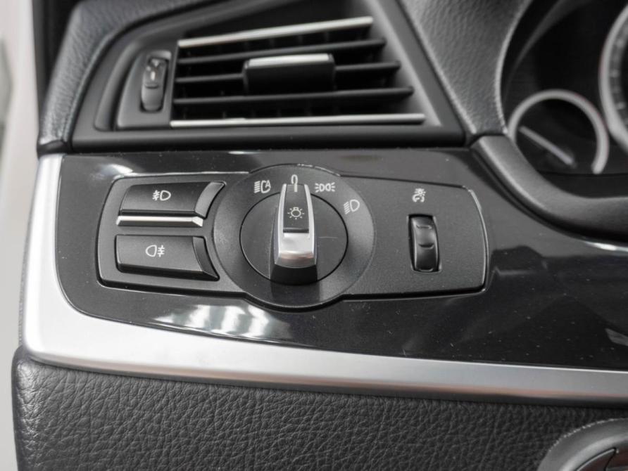 BMW 5 серии VI (F10/F11/F07) Рестайлинг Тюмень  - изображение 25